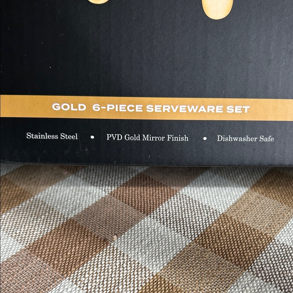 New in box Jones New York Gold 6-Piece Serveware Set - Picture 2 of 3